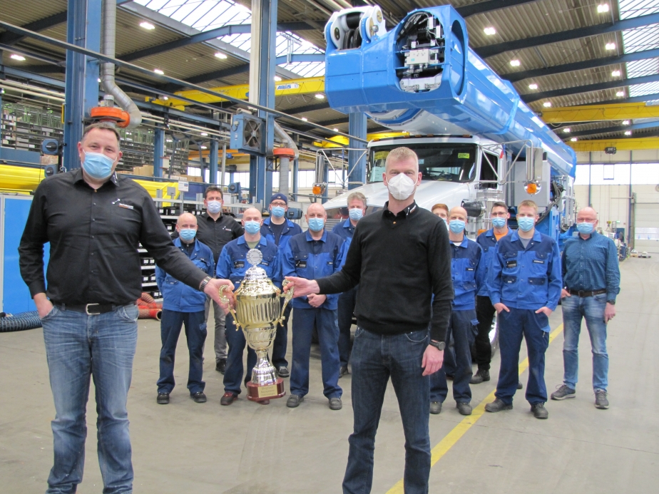 Auslegermontage gewinnt den Shopfloor-Management Pokal 2021