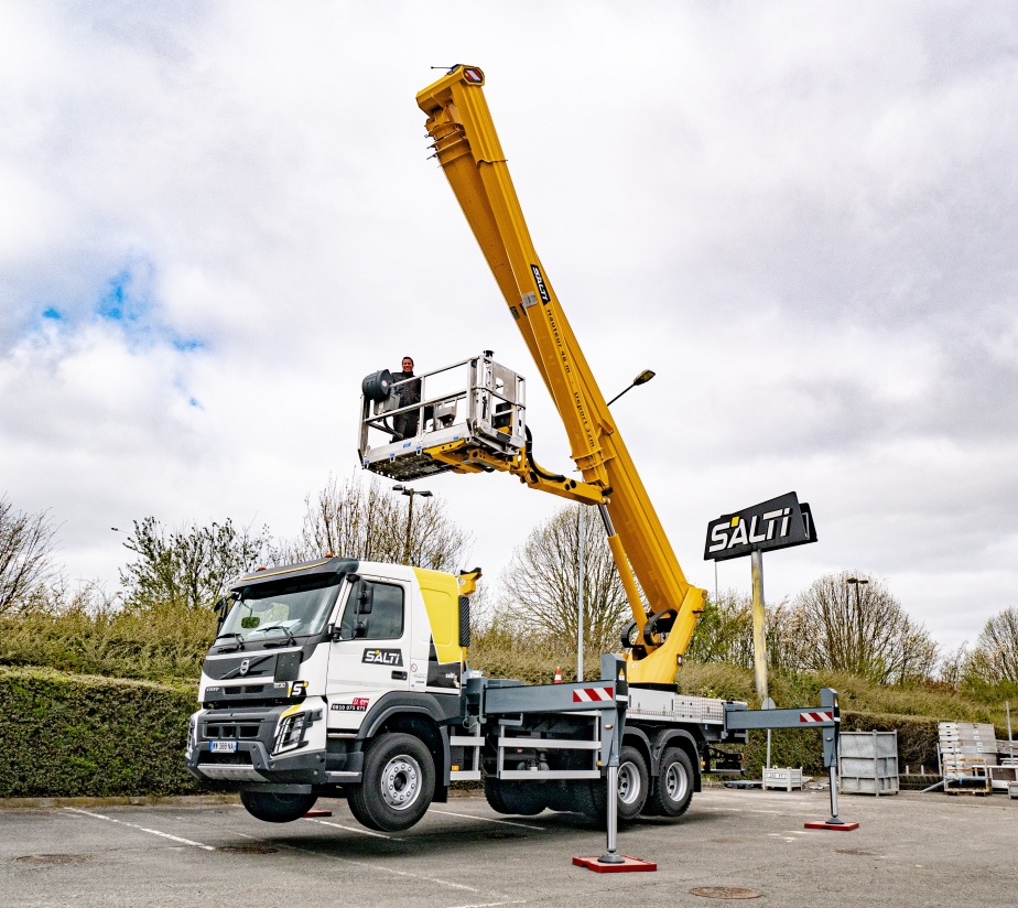 RUTHMANN STEIGER® T480 im Einsatz bei der Firma Salti