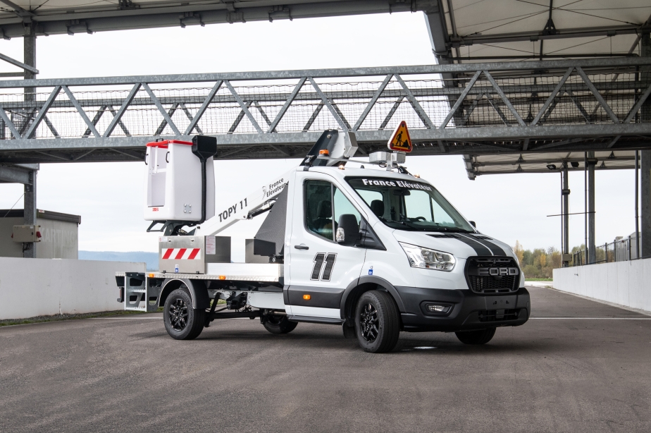 Lkw-Arbeitsbühne France Elévateur TOPY 11 auf Ford Transit