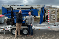 Raupenarbeitsbühne Bluelift SA18 für die Firma Eichenauer Kälte- und Klimatechnik